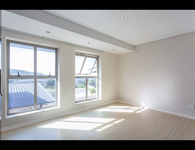5 BEDROOM FREESTANDING TO LET IN STONEHURST MOUNTAIN ESTATE
